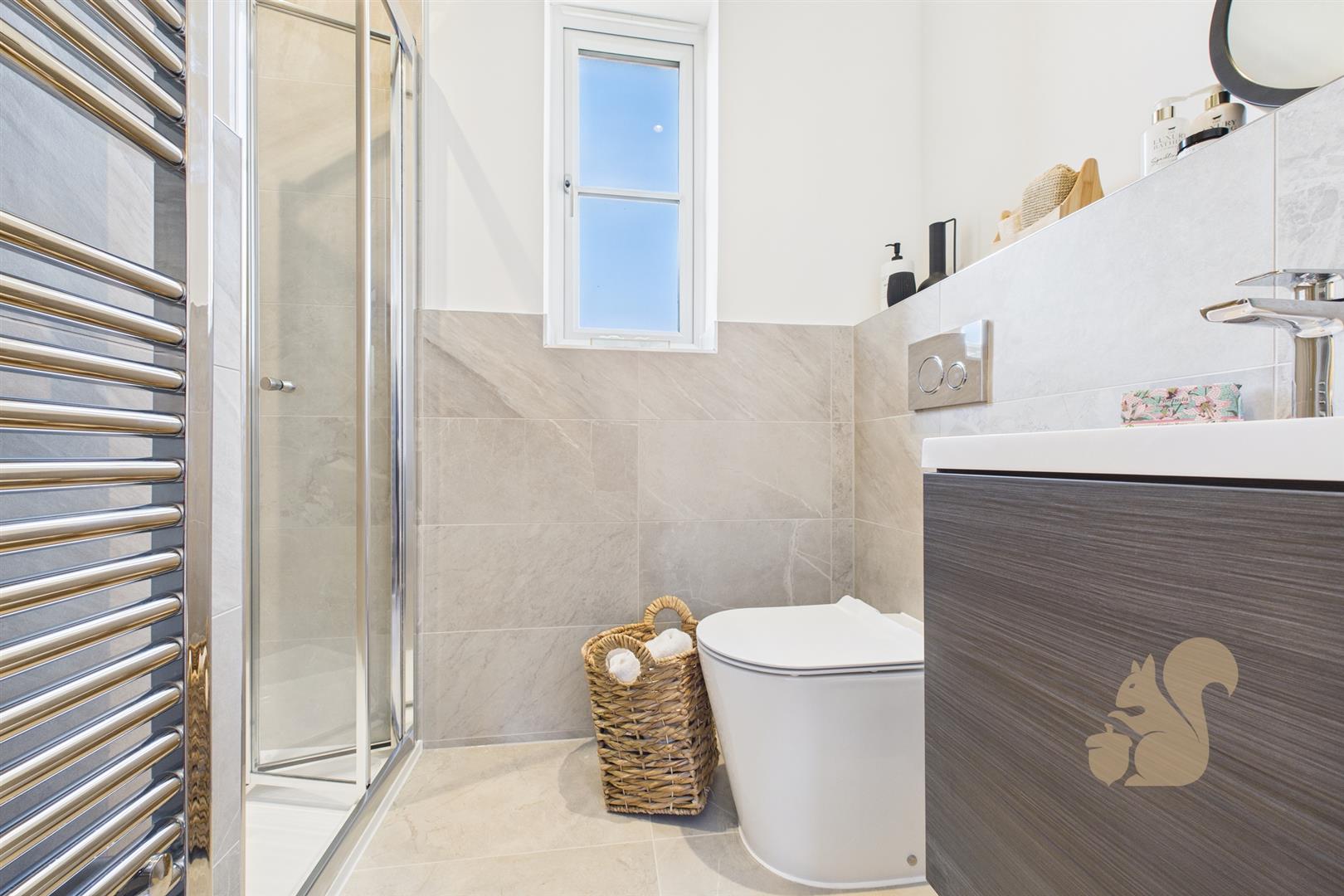 Ensuite